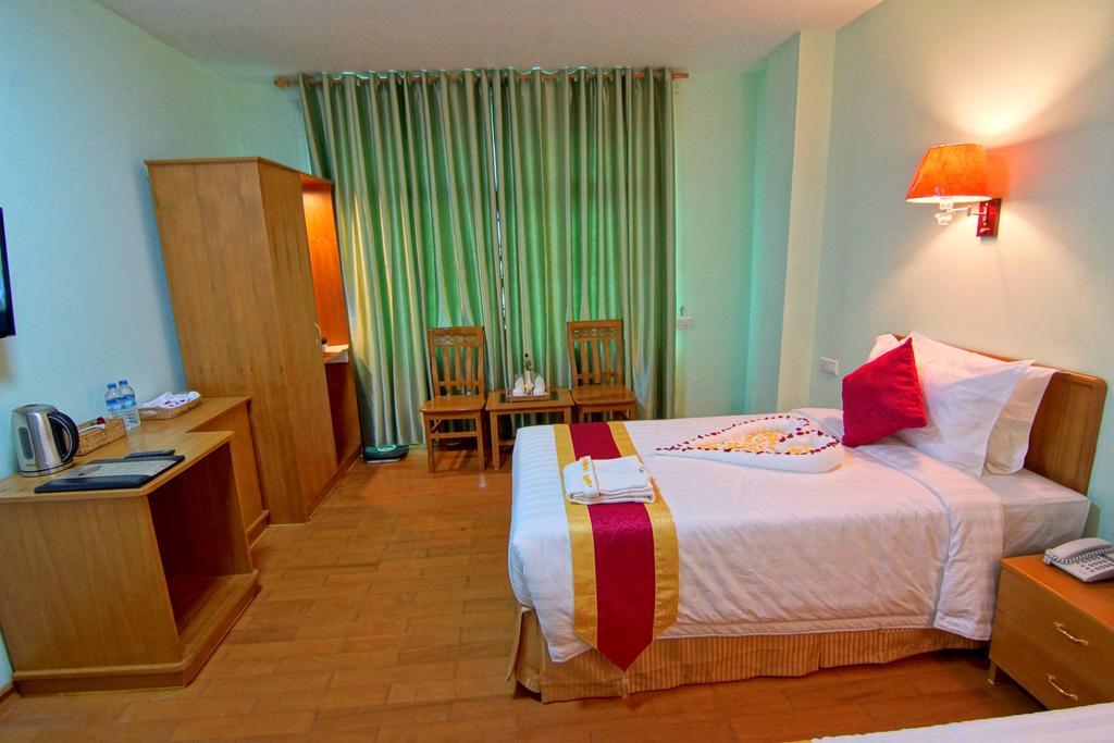 Hotel A1 Мандалай Екстер'єр фото