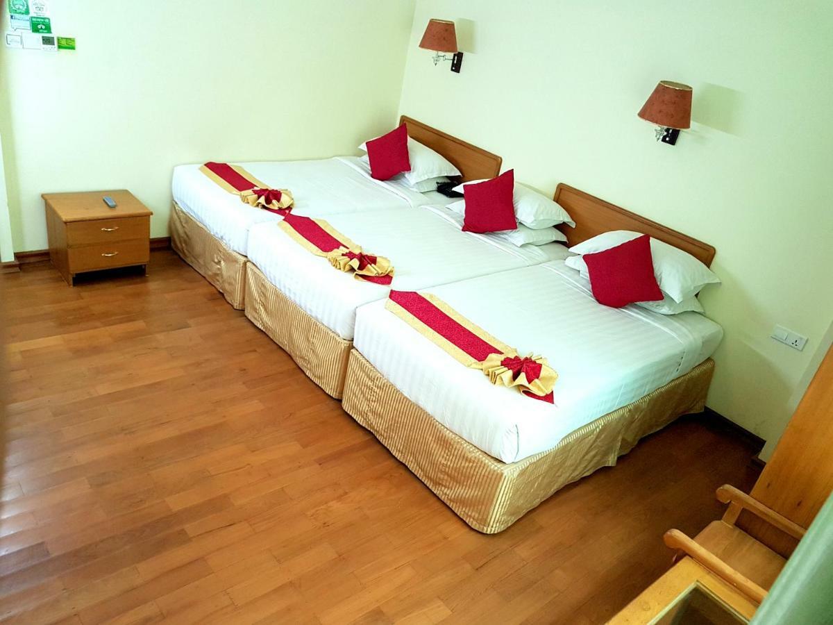 Hotel A1 Мандалай Екстер'єр фото