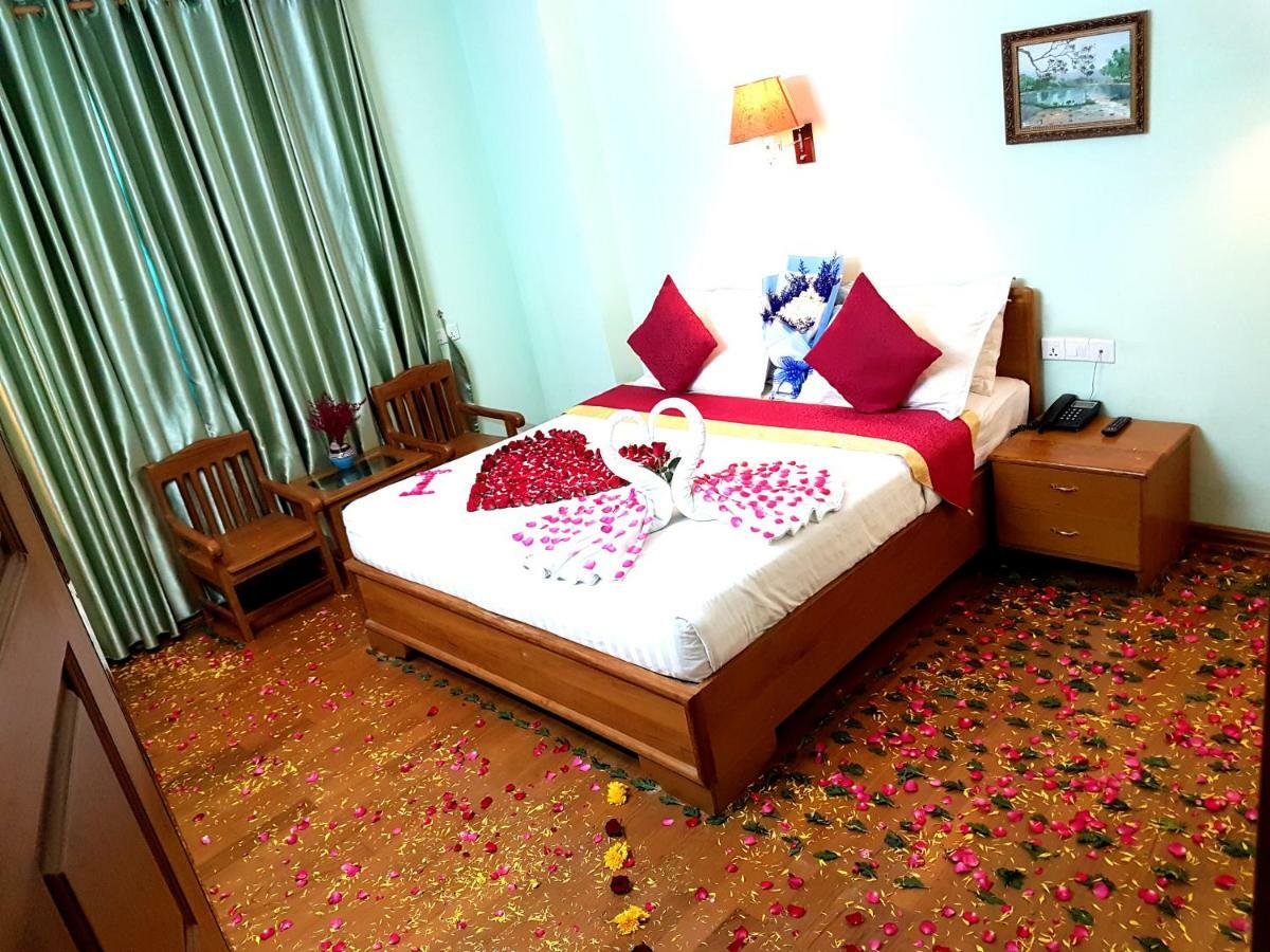 Hotel A1 Мандалай Екстер'єр фото